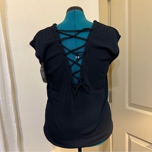 Chaser crisscross back Top size M